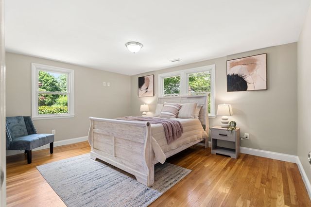 108 Westford, Chelmsford, MA 01824