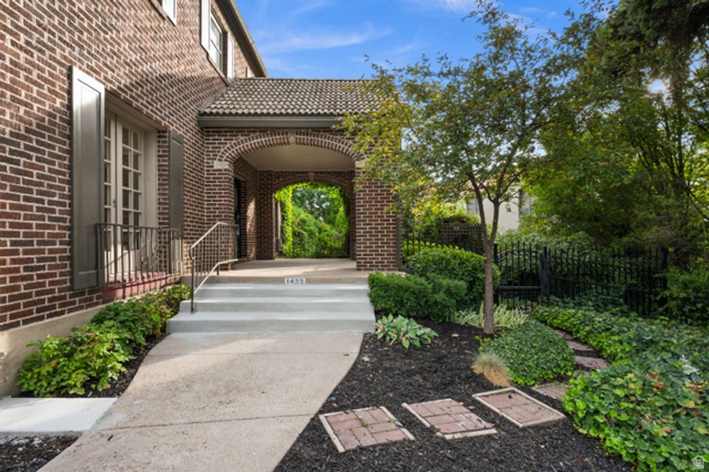 1432 E SOUTH TEMPLE ST, Salt Lake City, UT 84102 — photo 3