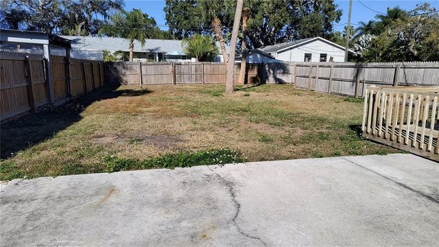 817 OHIO AVENUE, Palm Harbor, FL 34683