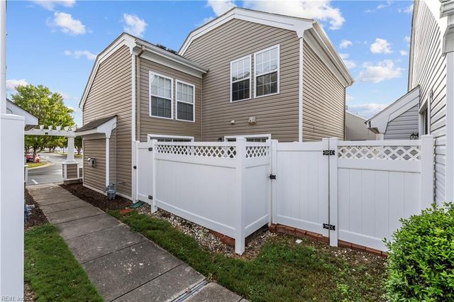 5261 Spring Cove WAY, Virginia Beach, VA 23464