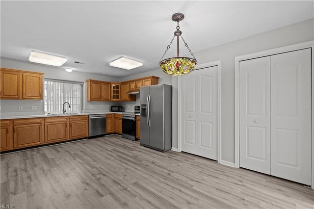 5261 Spring Cove WAY, Virginia Beach, VA 23464