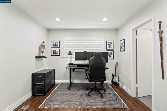 616 Minert Rd, Walnut Creek, CA 94598