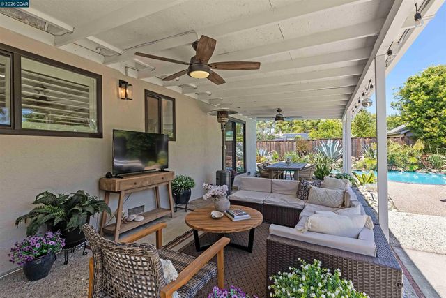 616 Minert Rd, Walnut Creek, CA 94598