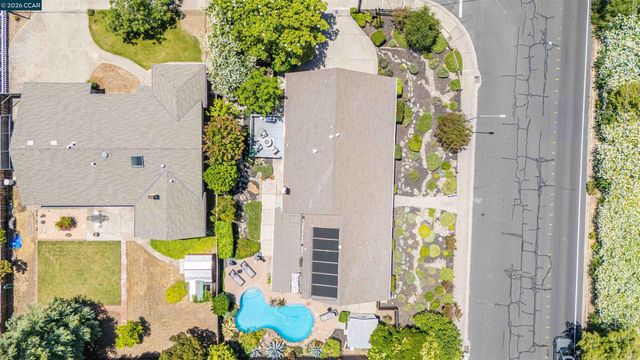 616 Minert Rd, Walnut Creek, CA 94598