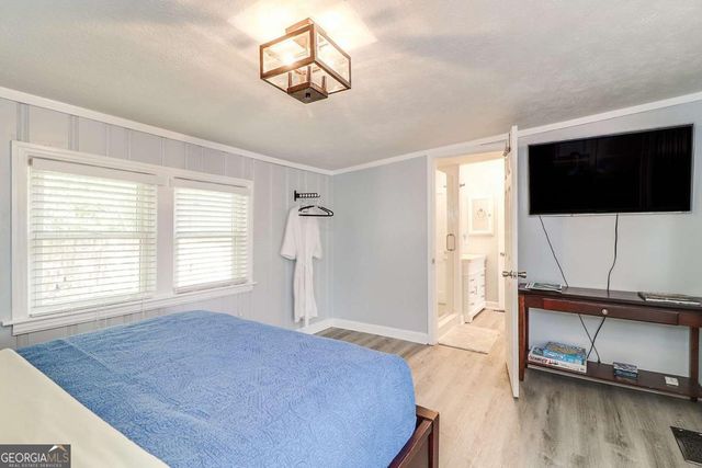 60 Hardeman Road B, Sandy Springs, GA 30342