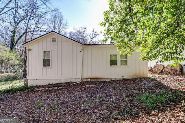 60 Hardeman Road B, Sandy Springs, GA 30342