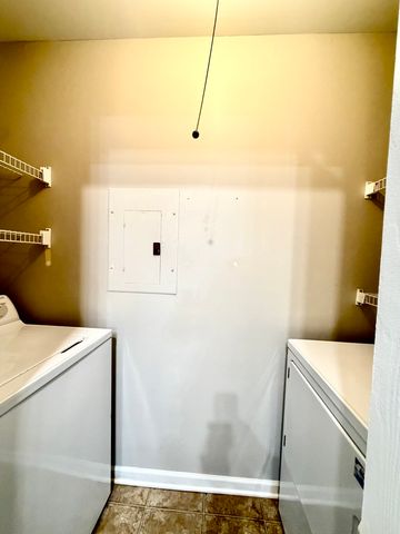 127 Glengarry Drive 307, Bloomingdale, IL 60108