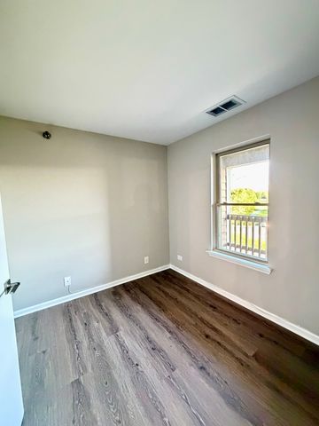 127 Glengarry Drive 307, Bloomingdale, IL 60108