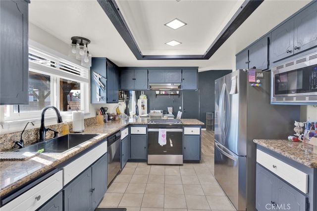 13647 Mesquite, Oak Hills, CA 92344