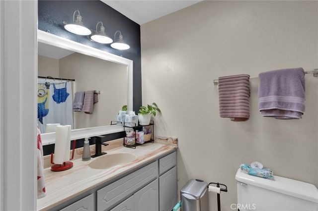 13647 Mesquite, Oak Hills, CA 92344