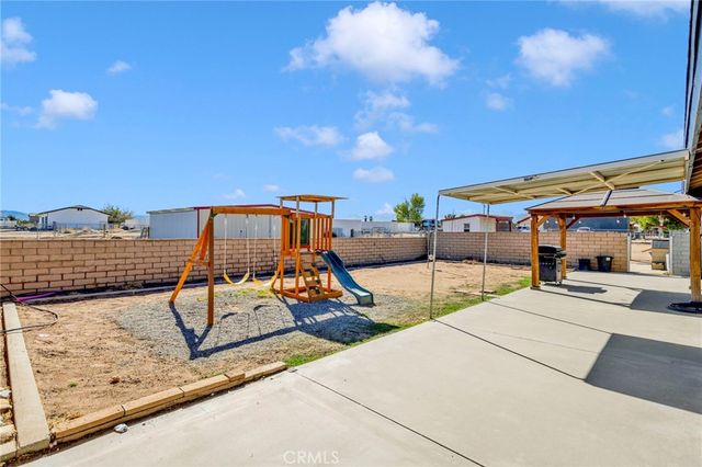 13647 Mesquite, Oak Hills, CA 92344