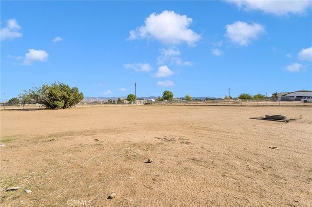 13647 Mesquite, Oak Hills, CA 92344