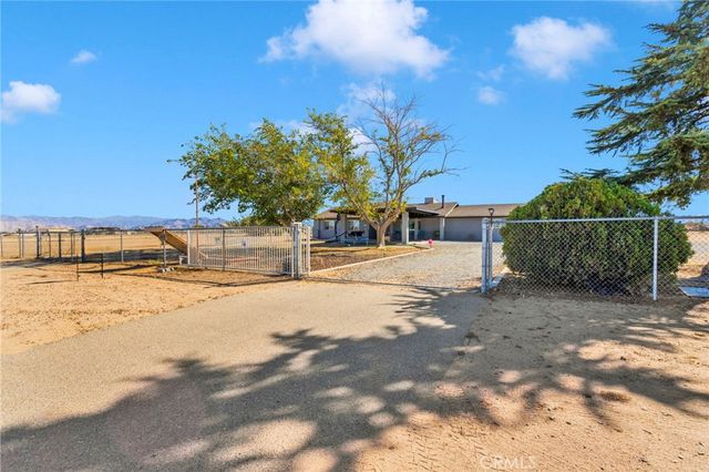 13647 Mesquite, Oak Hills, CA 92344