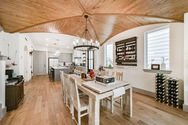 801 Fisher Street A, Houston, TX 77018