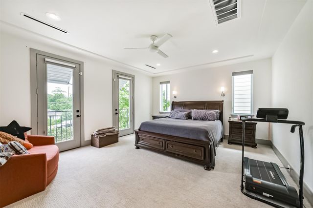 801 Fisher Street A, Houston, TX 77018