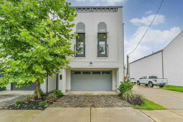 801 Fisher Street A, Houston, TX 77018