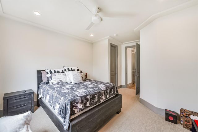 801 Fisher Street A, Houston, TX 77018