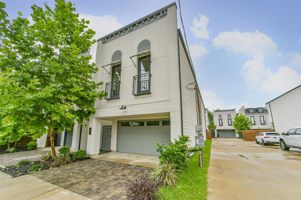 801 Fisher Street A, Houston, TX 77018