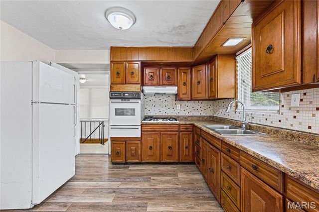5625 Curry Avenue, St Louis, MO 63136