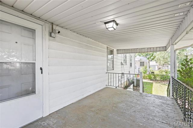 5625 Curry Avenue, St Louis, MO 63136