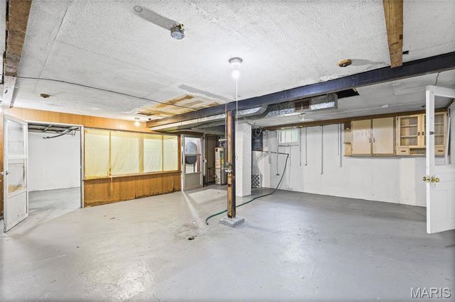 5625 Curry Avenue, St Louis, MO 63136