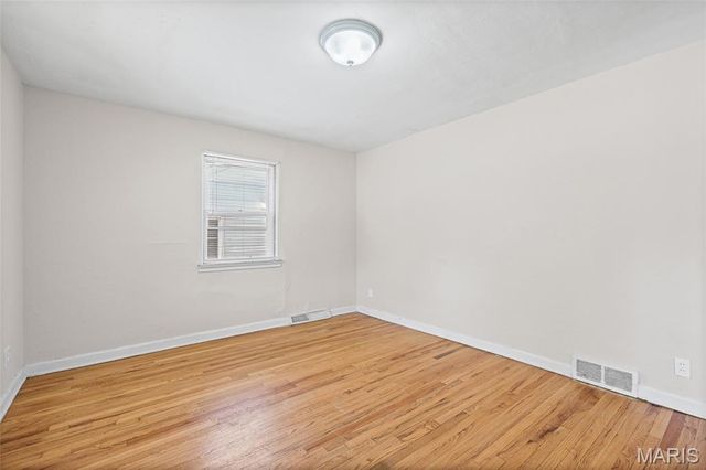 5625 Curry Avenue, St Louis, MO 63136