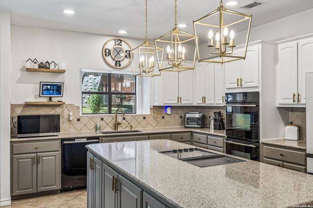 8618 London Hts, San Antonio, TX 78254