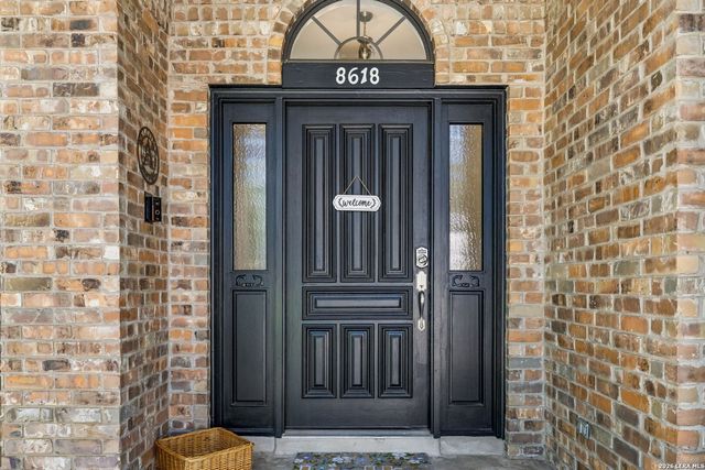 8618 London Hts, San Antonio, TX 78254