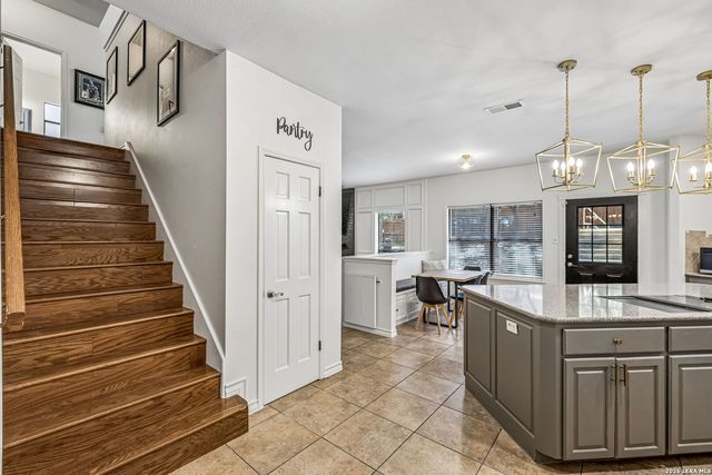 8618 London Hts, San Antonio, TX 78254