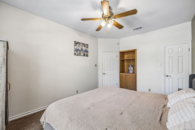 8618 London Hts, San Antonio, TX 78254