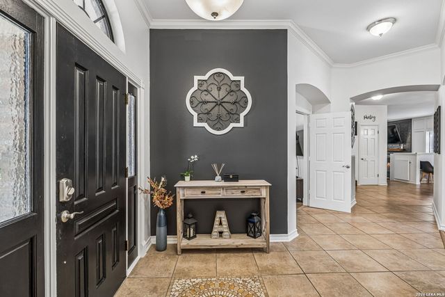 8618 London Hts, San Antonio, TX 78254
