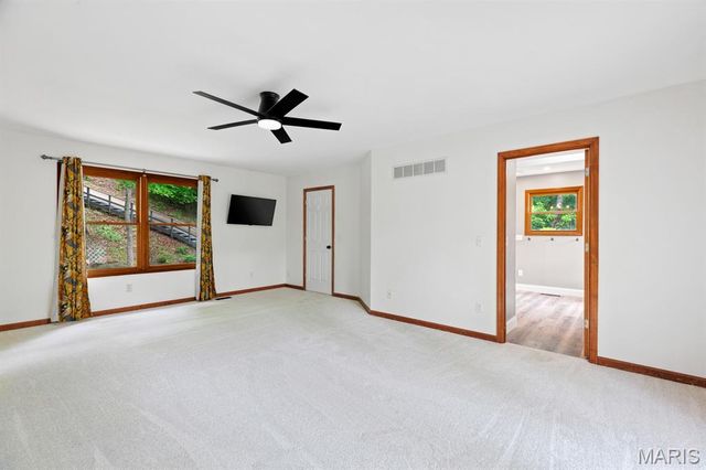 1840 Prince John Court, Lake Sherwood, MO 63357