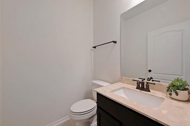 6204 Conestoga Wagon WAY, Del Valle, TX 78617