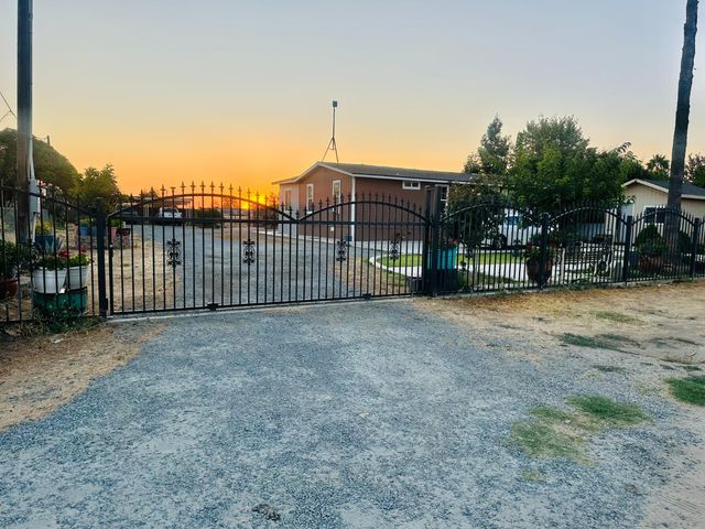 22788 Maple Street, Chowchilla, CA 93610