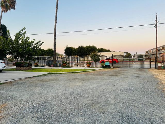 22788 Maple Street, Chowchilla, CA 93610