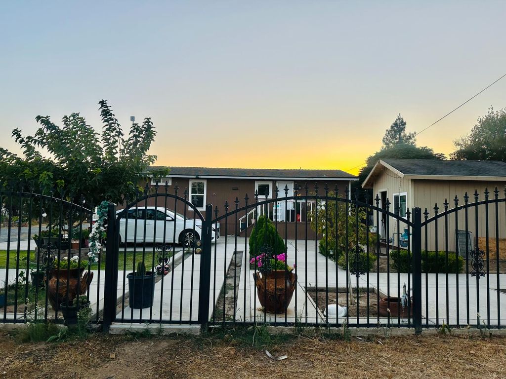 22788 Maple Street, Chowchilla, CA 93610