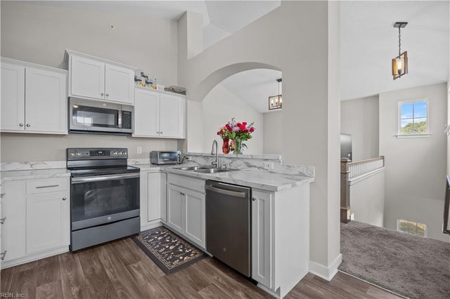 820 Celia CT, Hampton, VA 23666