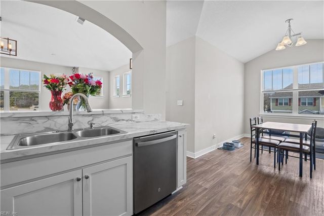 820 Celia CT, Hampton, VA 23666