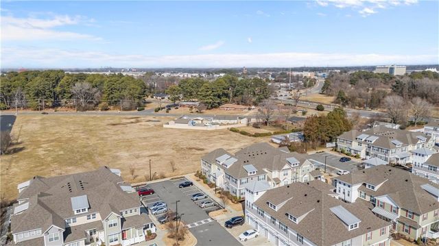 820 Celia CT, Hampton, VA 23666