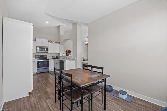 820 Celia CT, Hampton, VA 23666