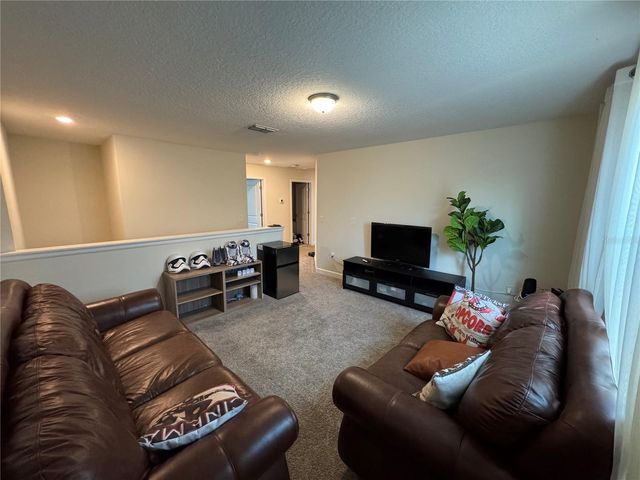 1512 OAK MARSH LOOP, Davenport, FL 33837