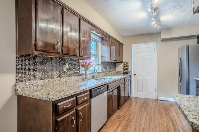 120 Lindenwood Lane, Frankfort, KY 40601