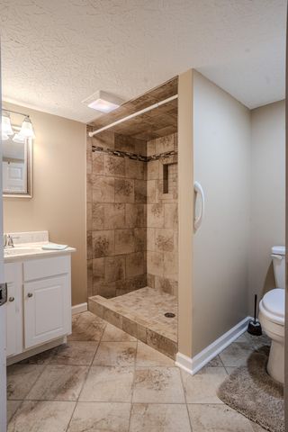 120 Lindenwood Lane, Frankfort, KY 40601