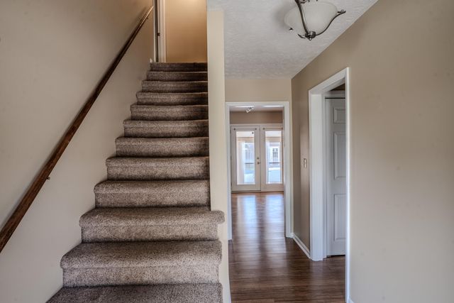 120 Lindenwood Lane, Frankfort, KY 40601