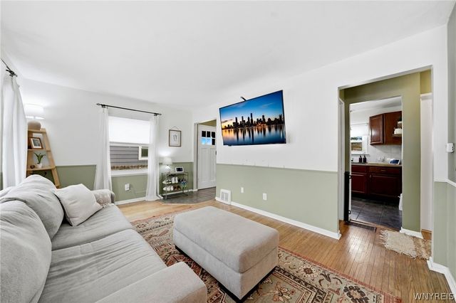 74 Old Colony Avenue, Tonawanda, NY 14150