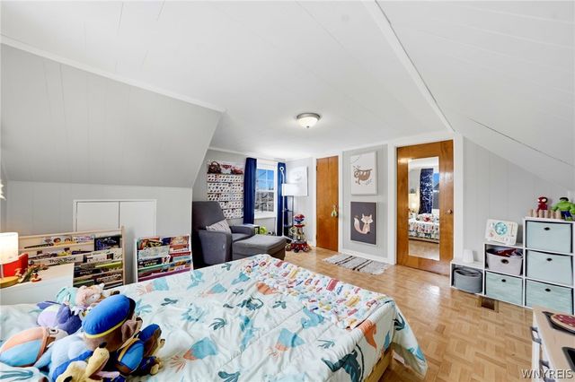 74 Old Colony Avenue, Tonawanda, NY 14150