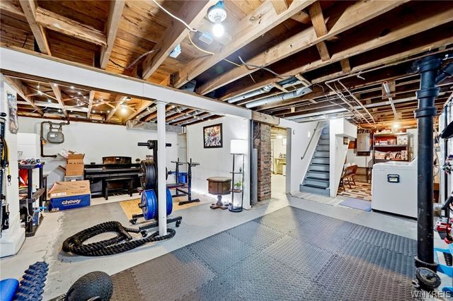 74 Old Colony Avenue, Tonawanda, NY 14150