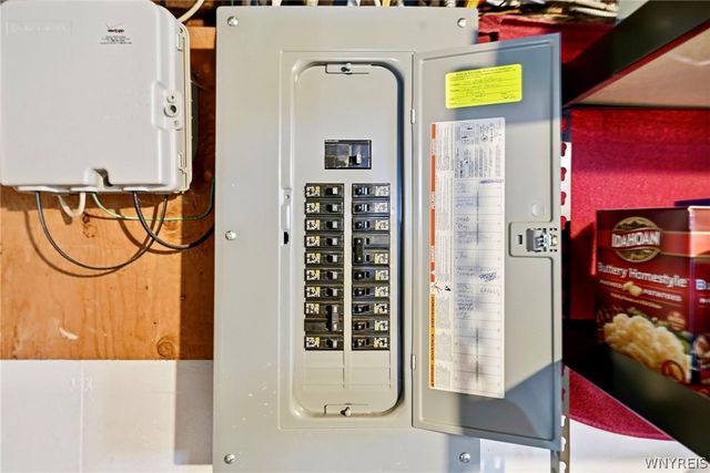 74 Old Colony Avenue, Tonawanda, NY 14150