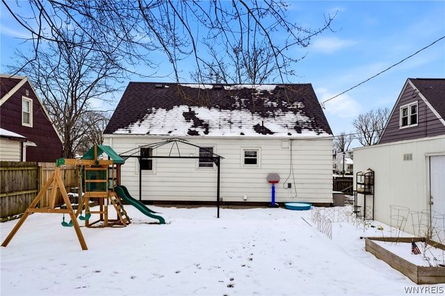 74 Old Colony Avenue, Tonawanda, NY 14150