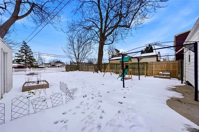 74 Old Colony Avenue, Tonawanda, NY 14150